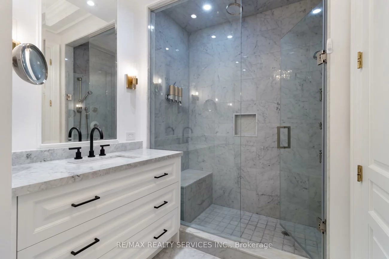 111, Forsythe, 1002 - CO Central, Oakville