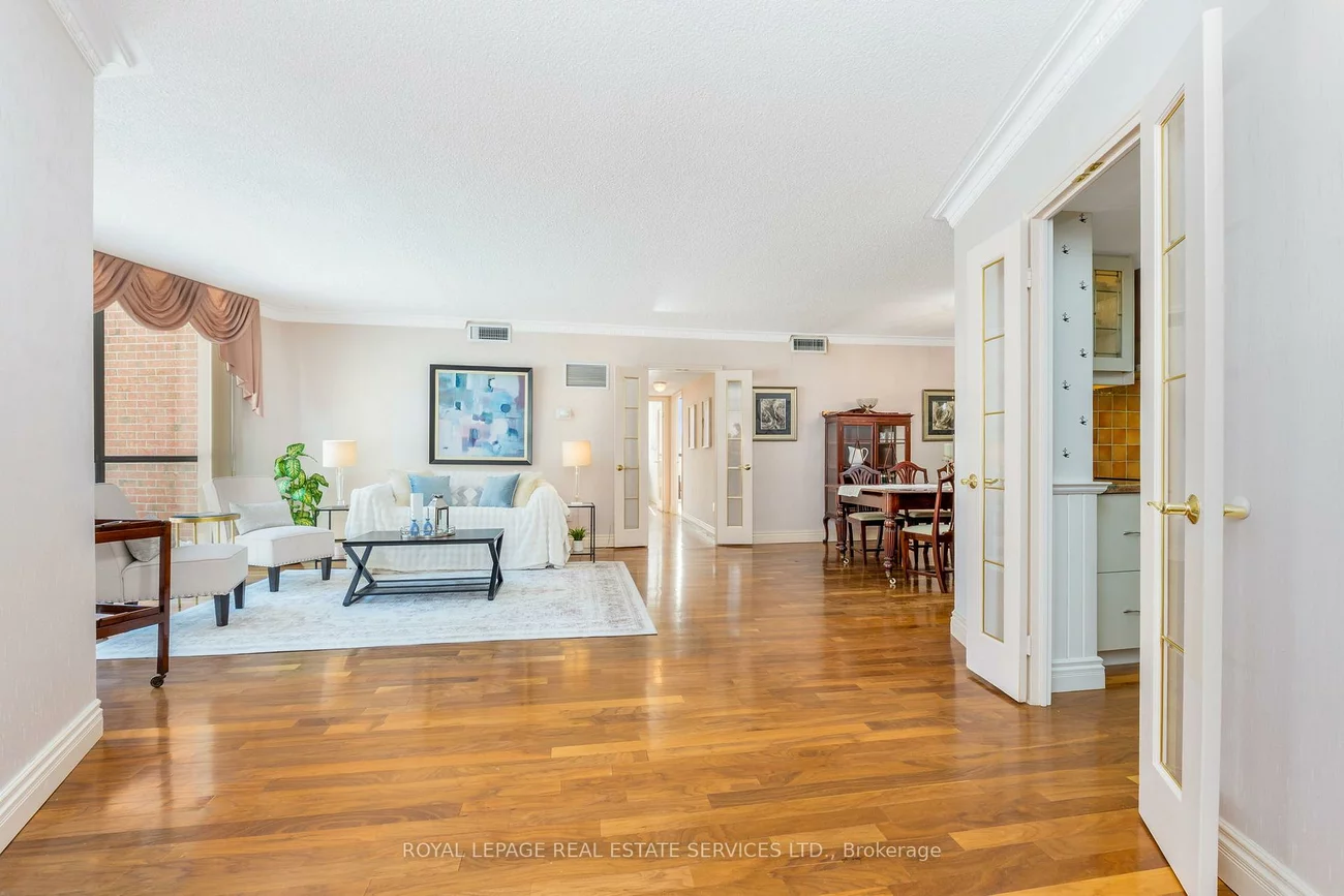 1240, Marlborough, 1003 - CP College Park, Oakville