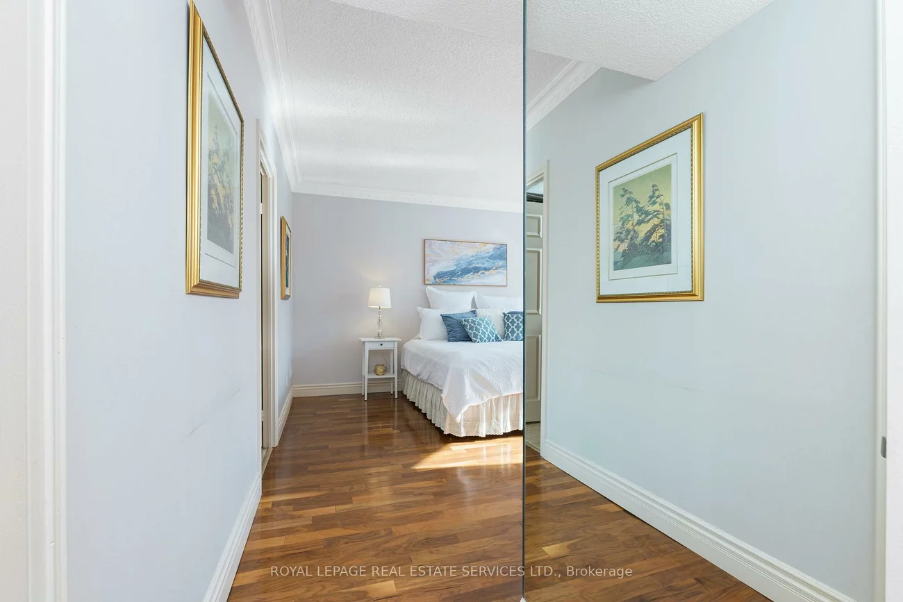 1240, Marlborough, 1003 - CP College Park, Oakville