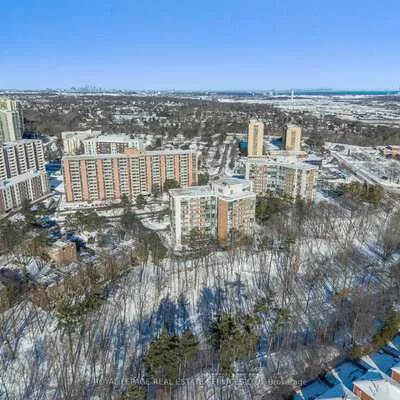 1240, Marlborough, 1003 - CP College Park, Oakville