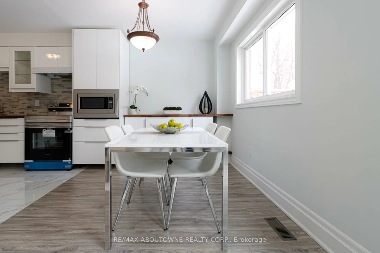 1532, Lancaster, 1005 - FA Falgarwood, Oakville