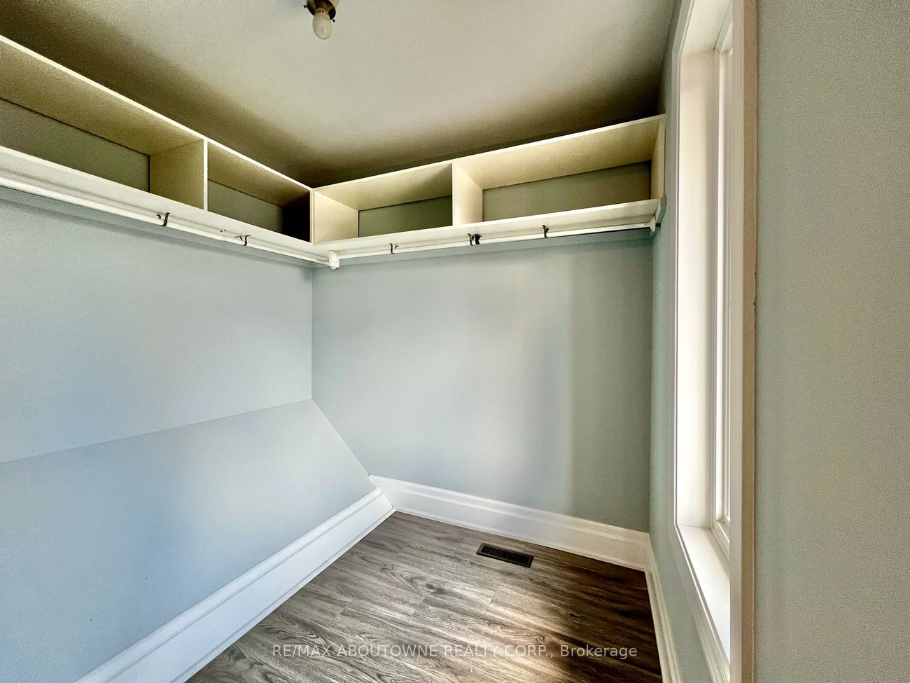 1532, Lancaster, 1005 - FA Falgarwood, Oakville