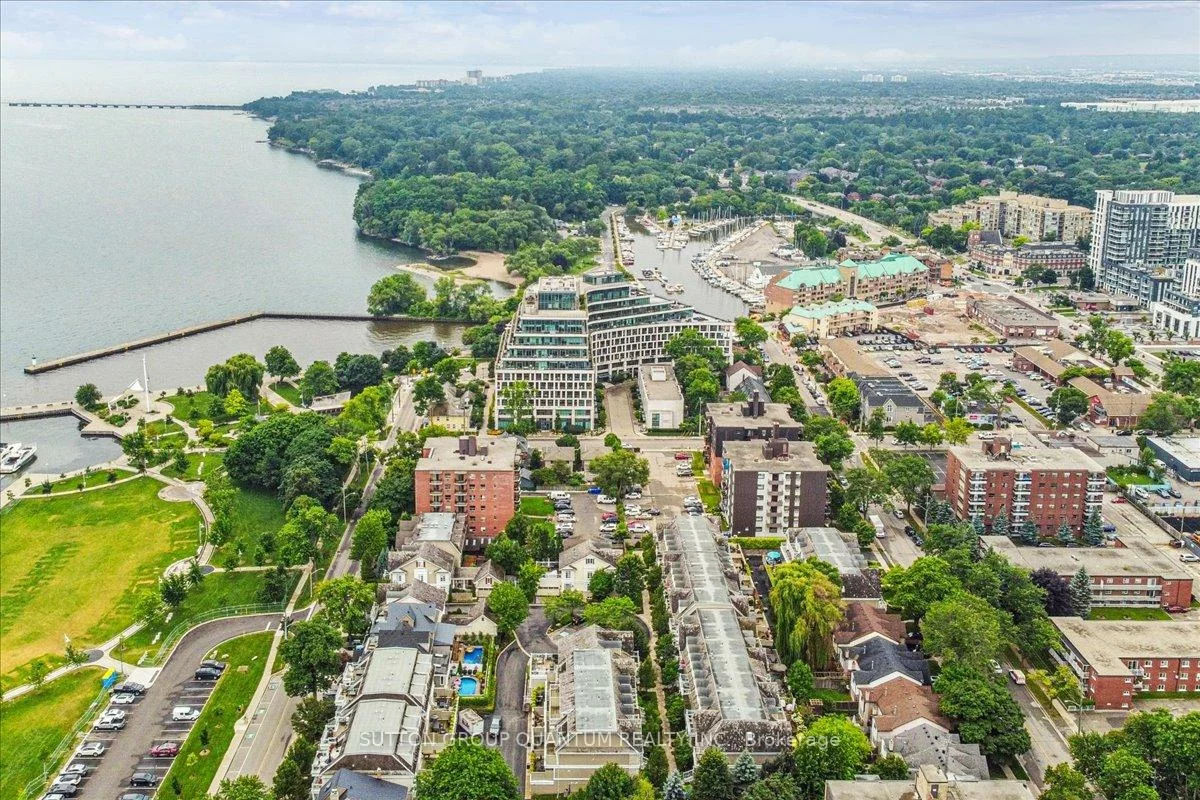 2378, Marine, 1001 - BR Bronte, Oakville