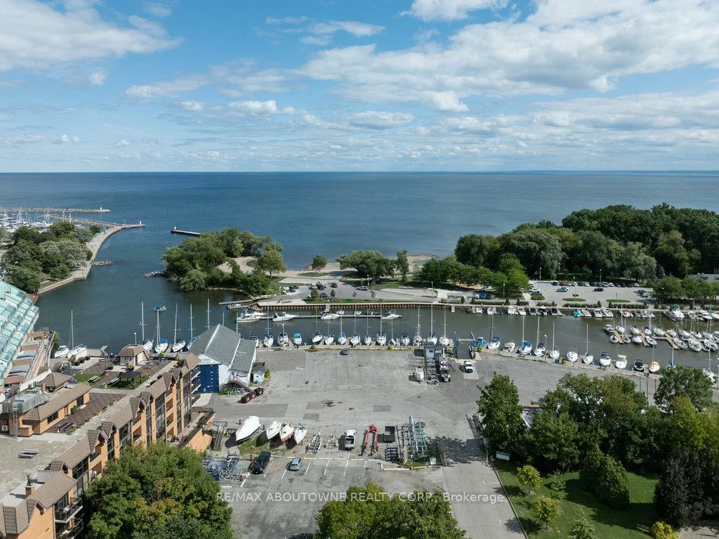 2511, Lakeshore, 1001 - BR Bronte, Oakville