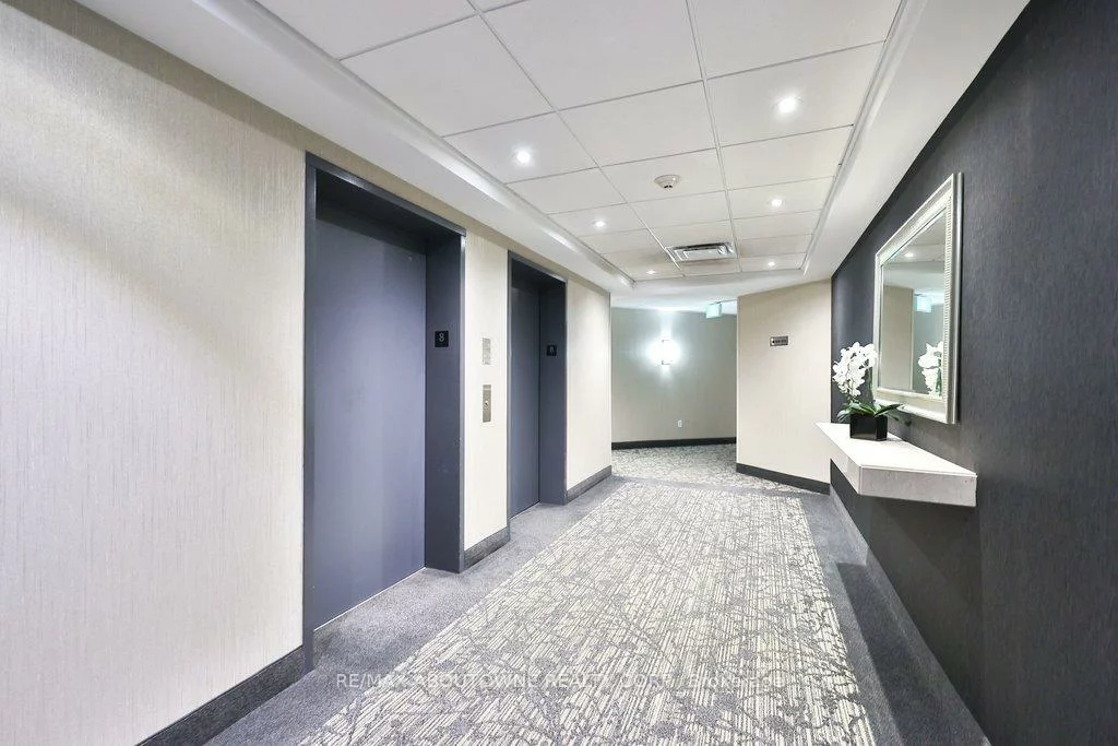 2511, Lakeshore, 1001 - BR Bronte, Oakville