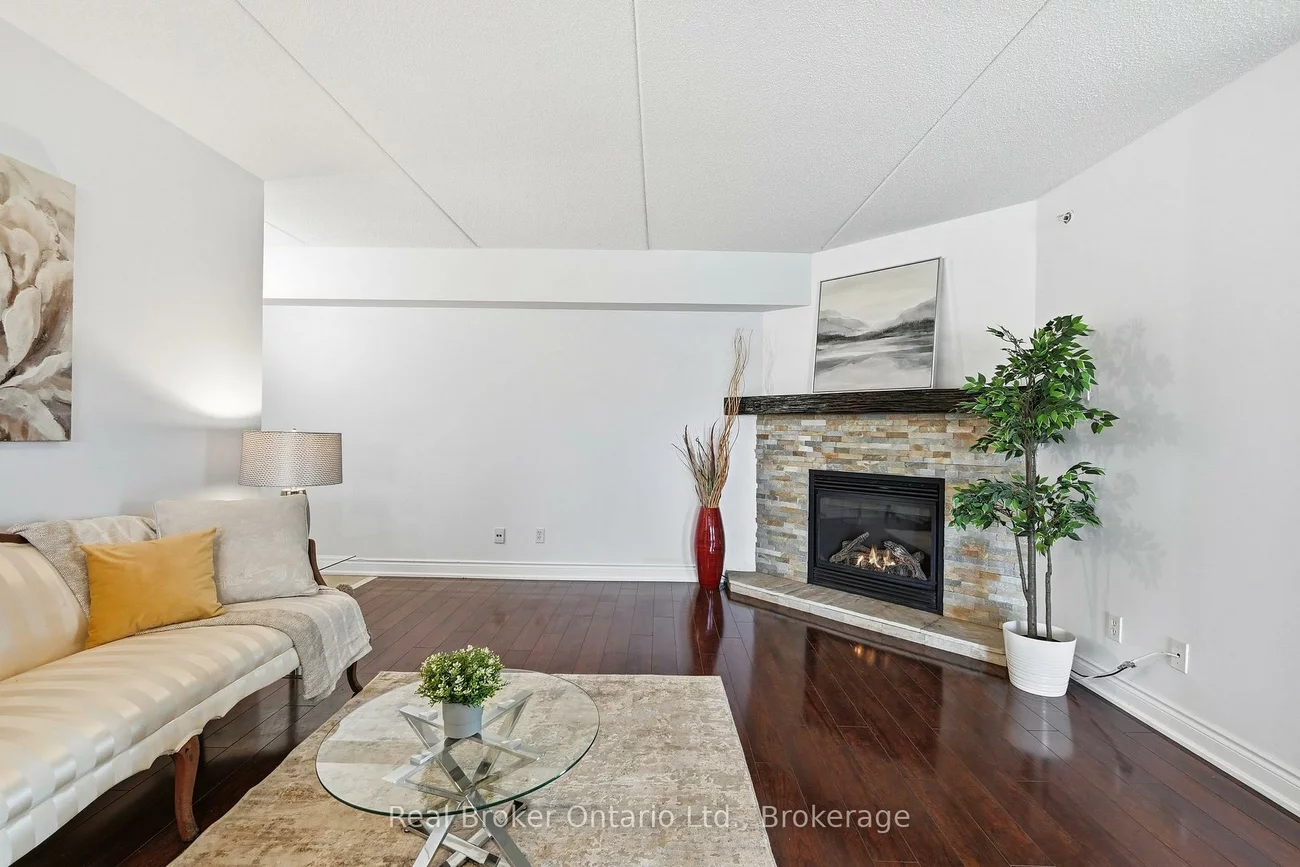 1480, Bishops, 1007 - GA Glen Abbey, Oakville