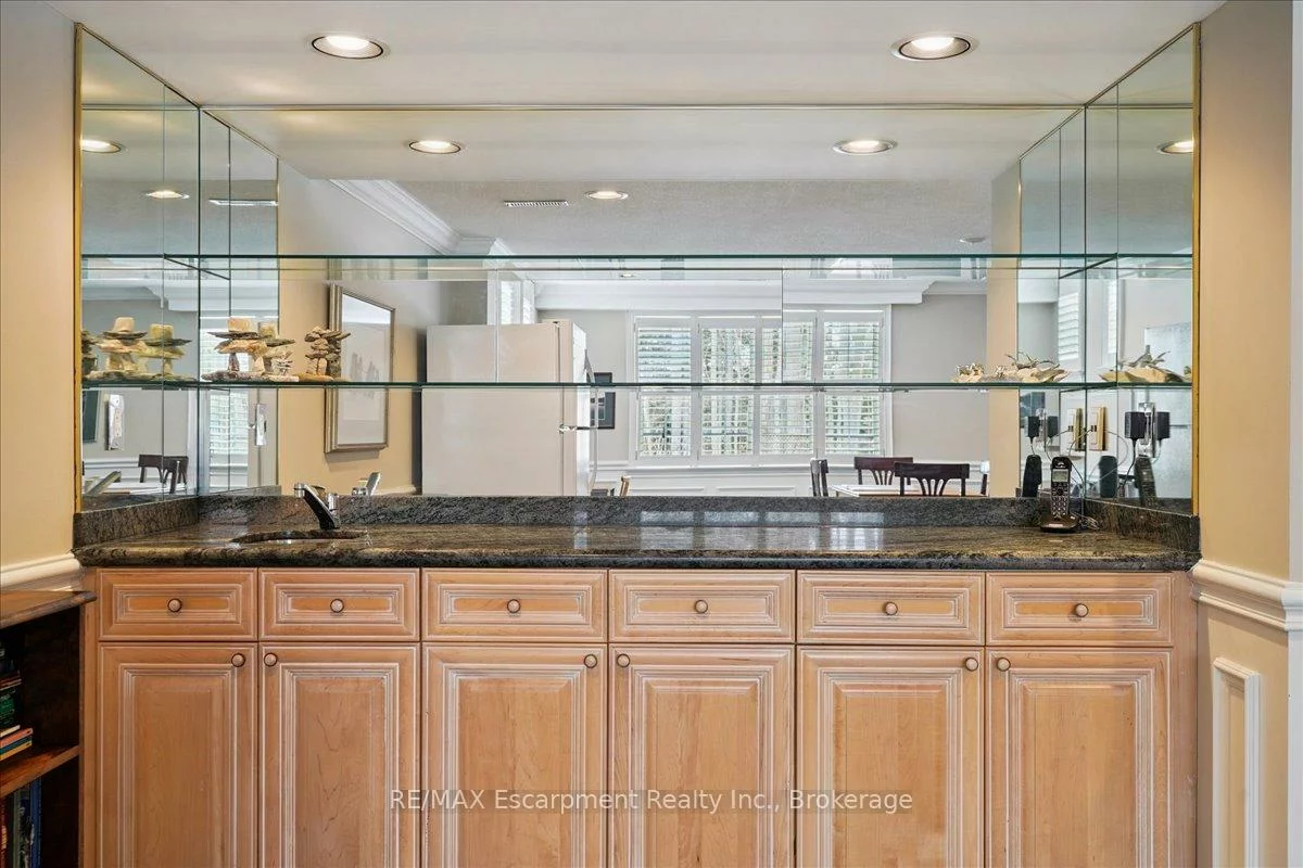 2303, Hill Ridge, 1022 - WT West Oak Trails, Oakville