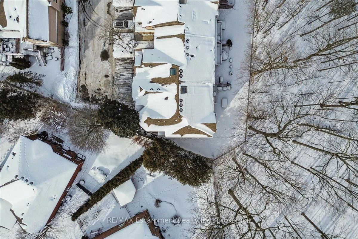 2303, Hill Ridge, 1022 - WT West Oak Trails, Oakville