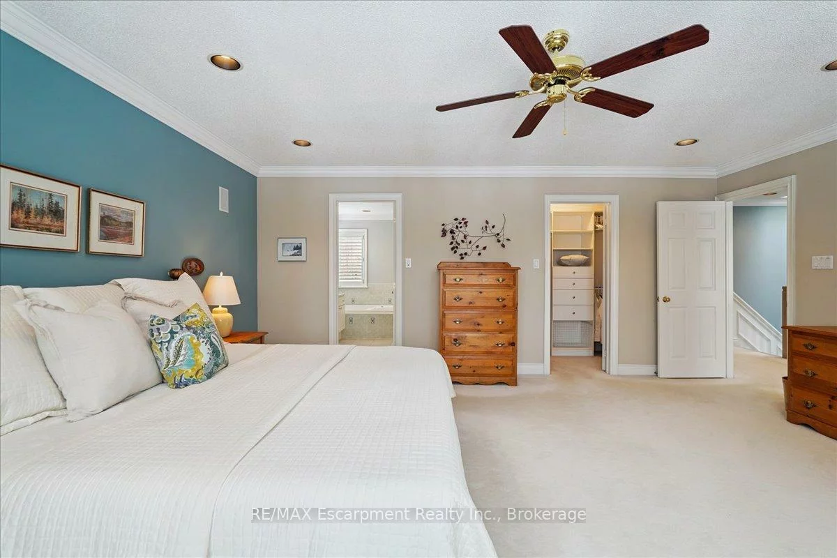 2303, Hill Ridge, 1022 - WT West Oak Trails, Oakville