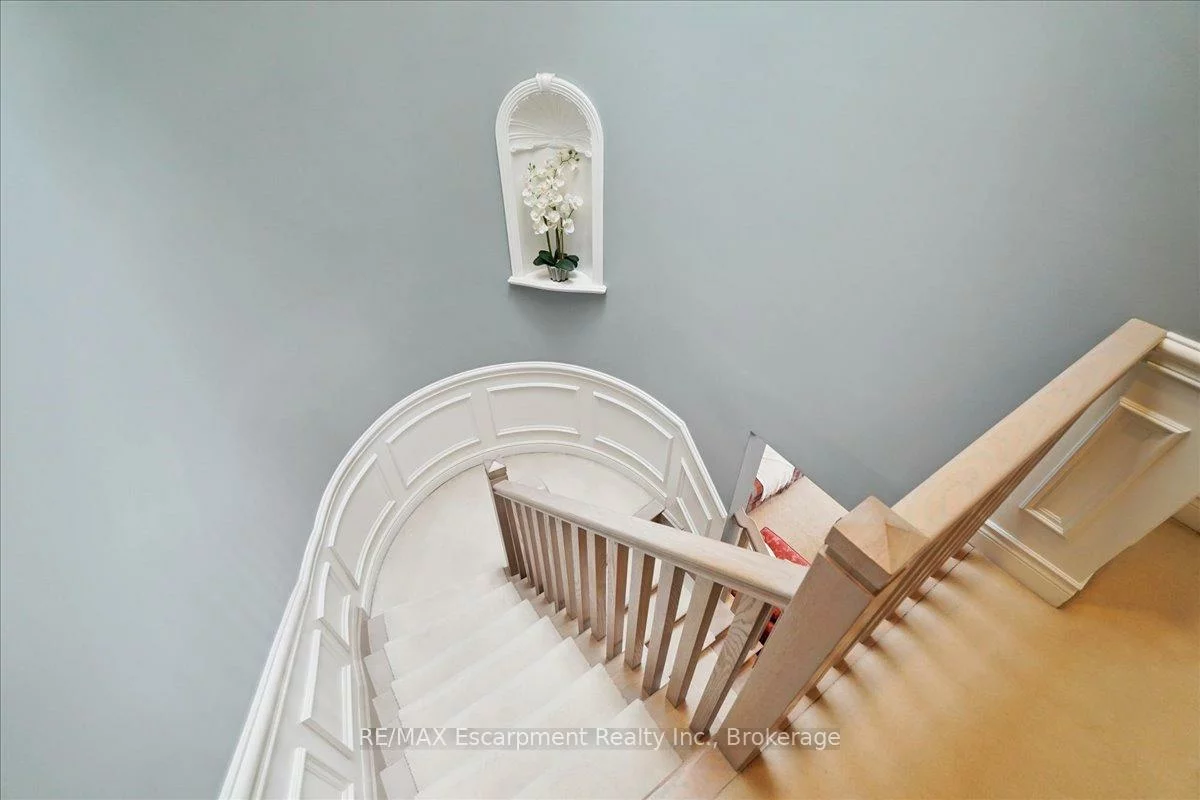 2303, Hill Ridge, 1022 - WT West Oak Trails, Oakville