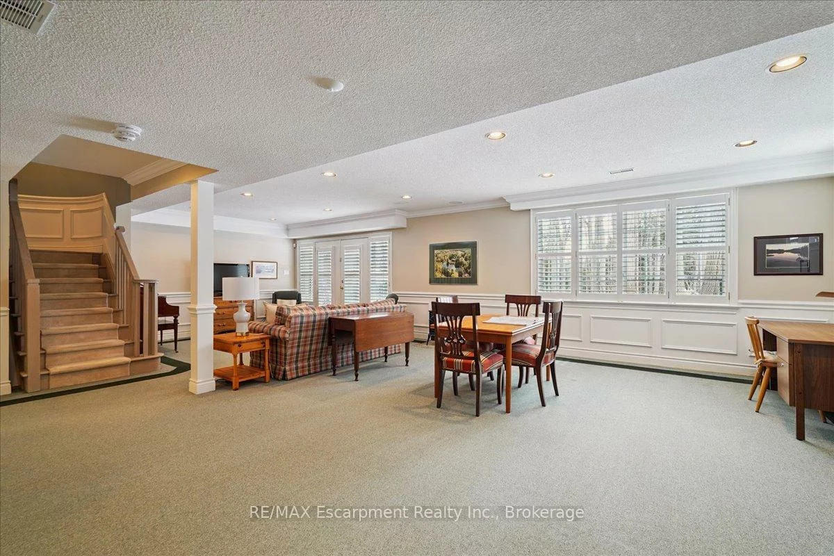 2303, Hill Ridge, 1022 - WT West Oak Trails, Oakville