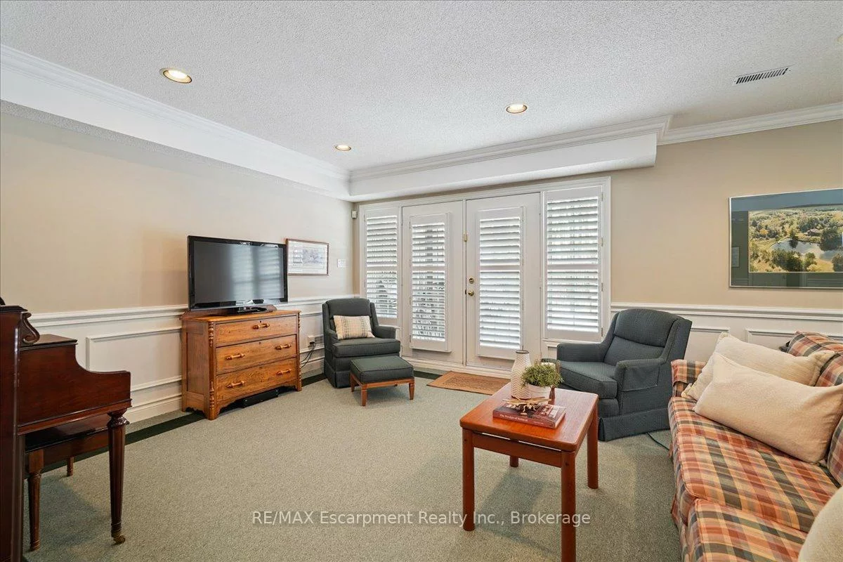 2303, Hill Ridge, 1022 - WT West Oak Trails, Oakville