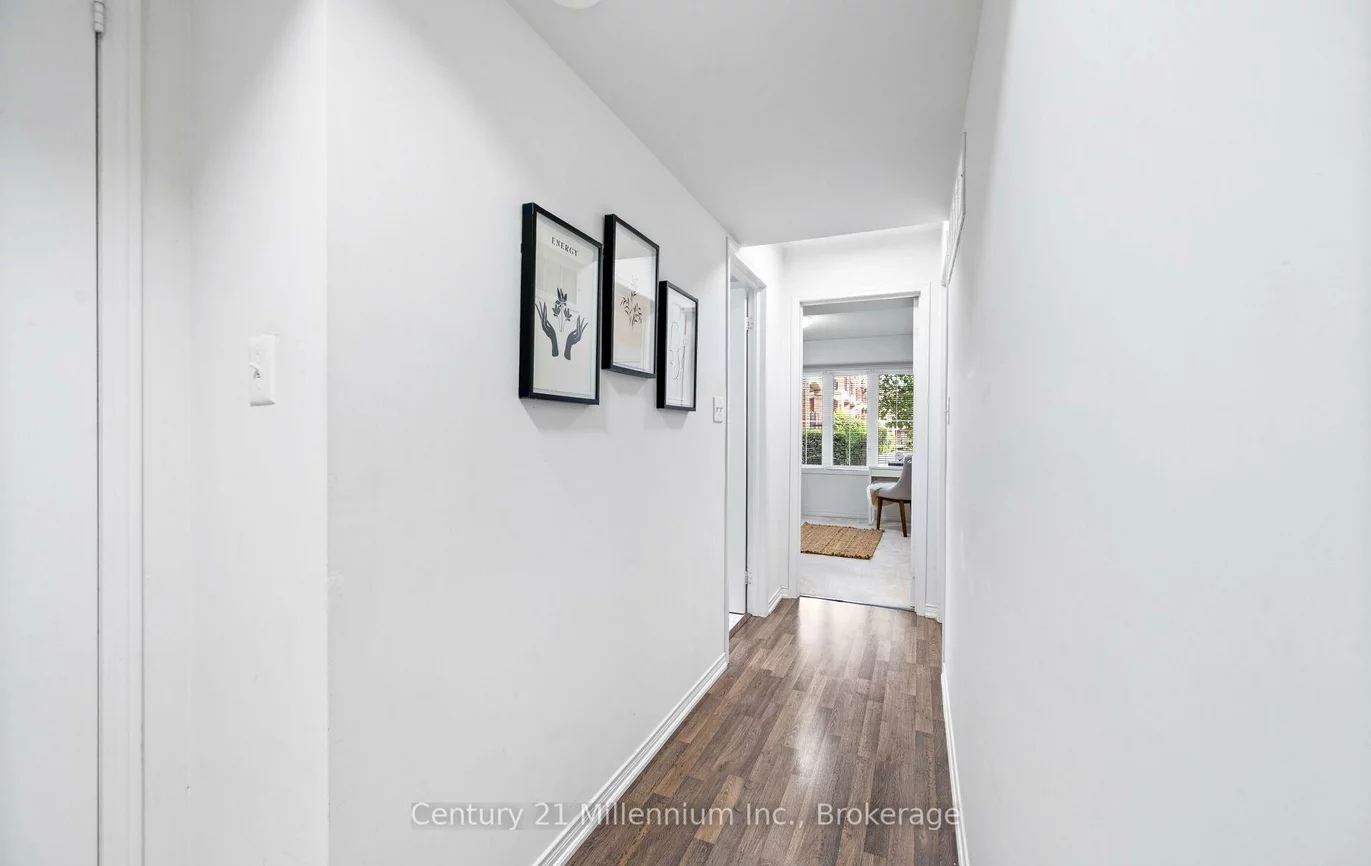 2460, Post, 1015 - RO River Oaks, Oakville