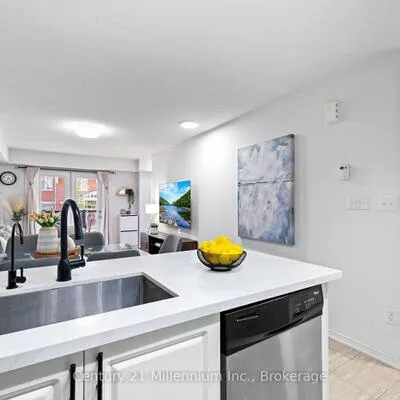 2460, Post, 1015 - RO River Oaks, Oakville