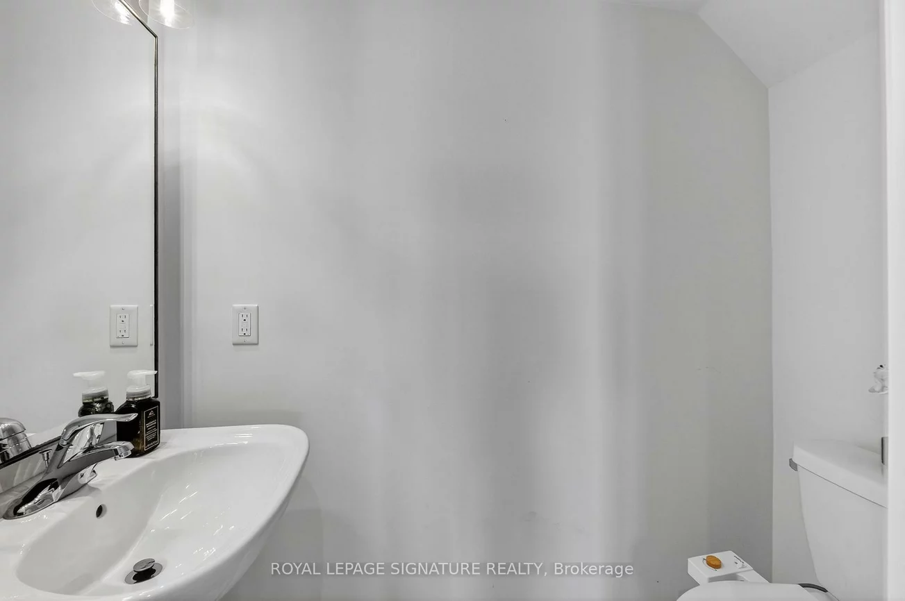 2508, Post, 1015 - RO River Oaks, Oakville