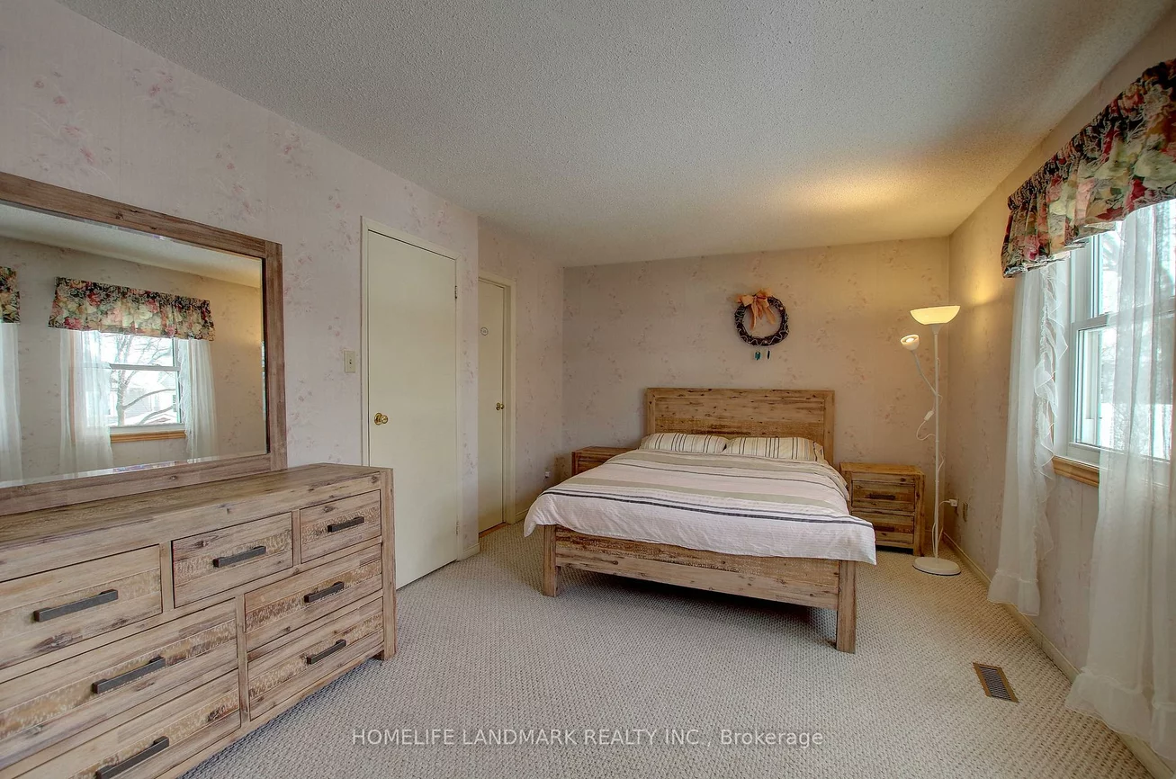 1214, Kirstie, 1003 - CP College Park, Oakville