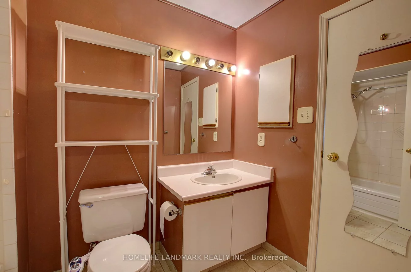 1214, Kirstie, 1003 - CP College Park, Oakville