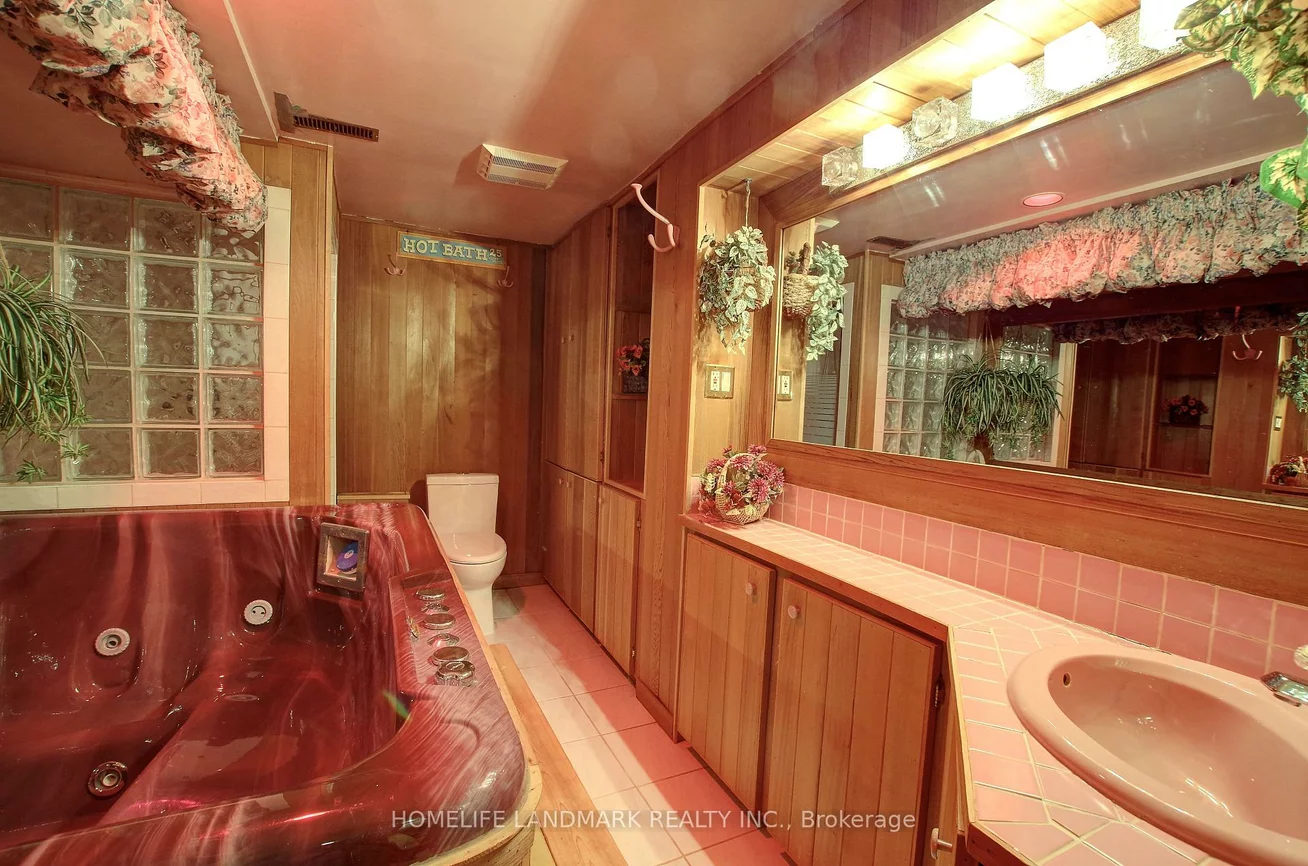 1214, Kirstie, 1003 - CP College Park, Oakville