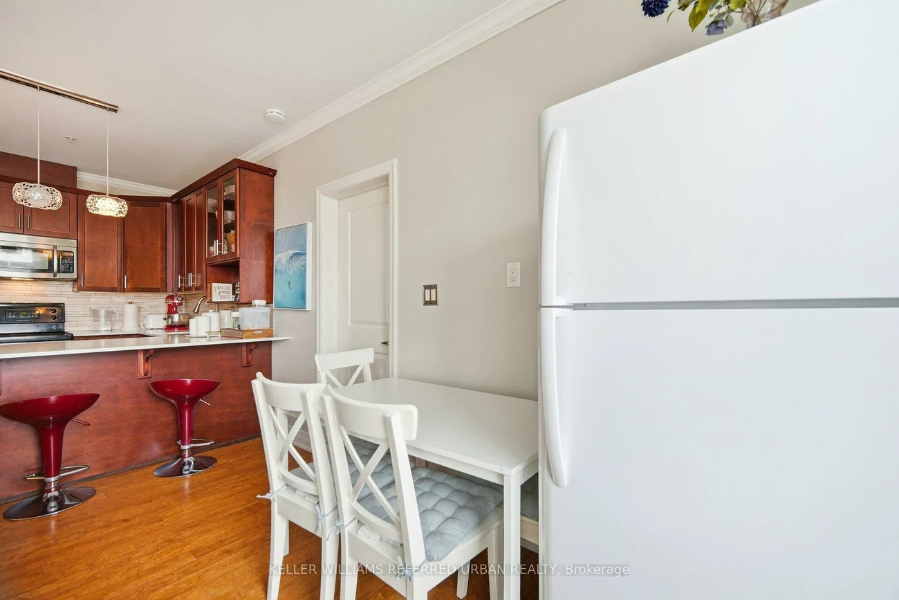 459, Kerr, 1002 - CO Central, Oakville