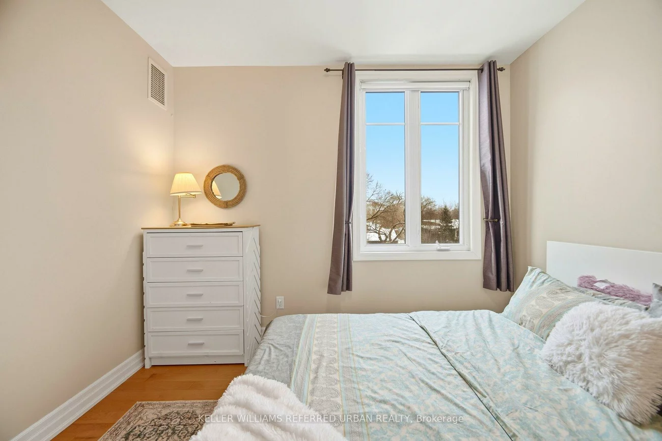 459, Kerr, 1002 - CO Central, Oakville