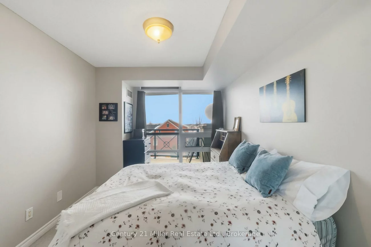 2325, Central Park, 1015 - RO River Oaks, Oakville