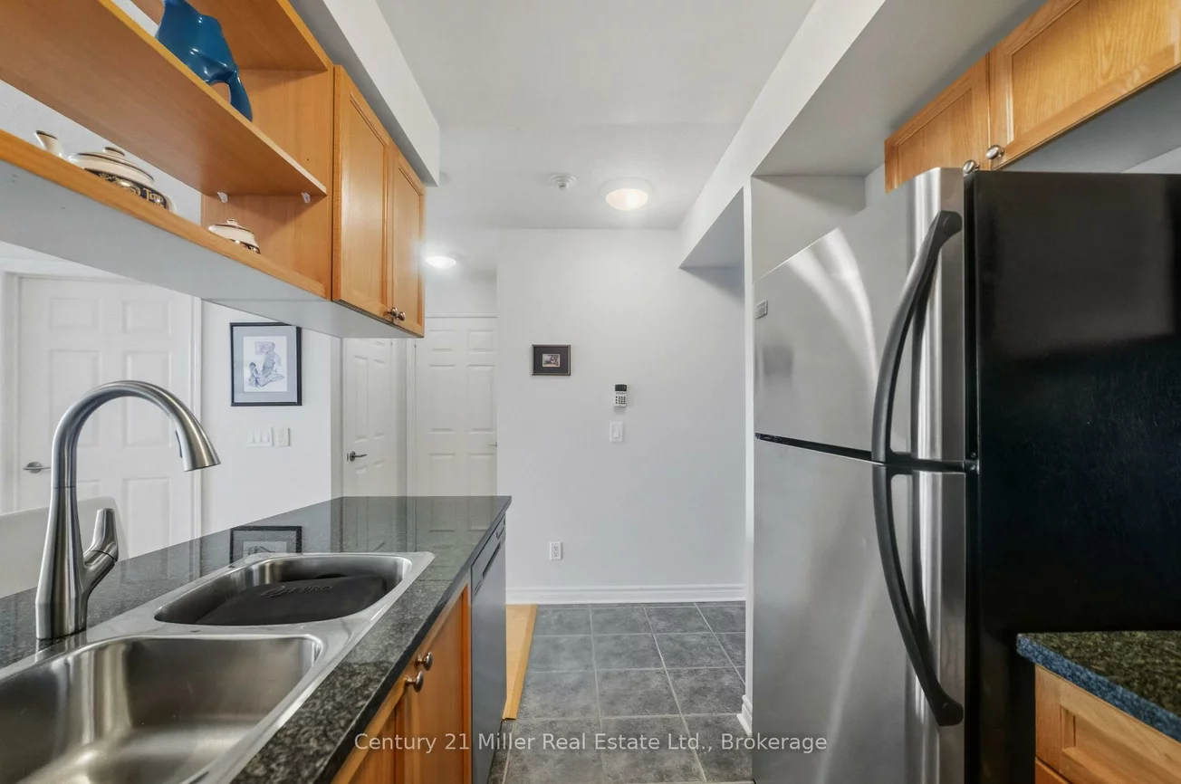 2325, Central Park, 1015 - RO River Oaks, Oakville