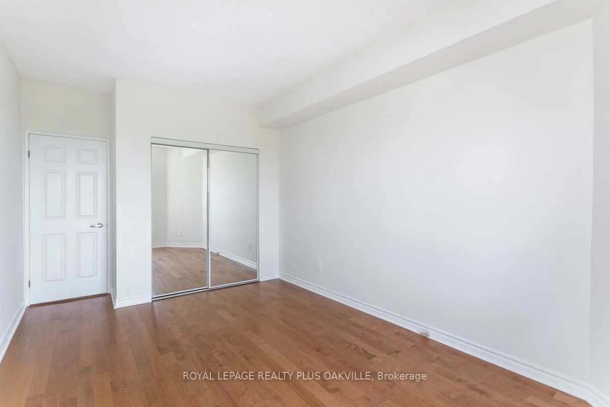 2511, Lakeshore, 1001 - BR Bronte, Oakville