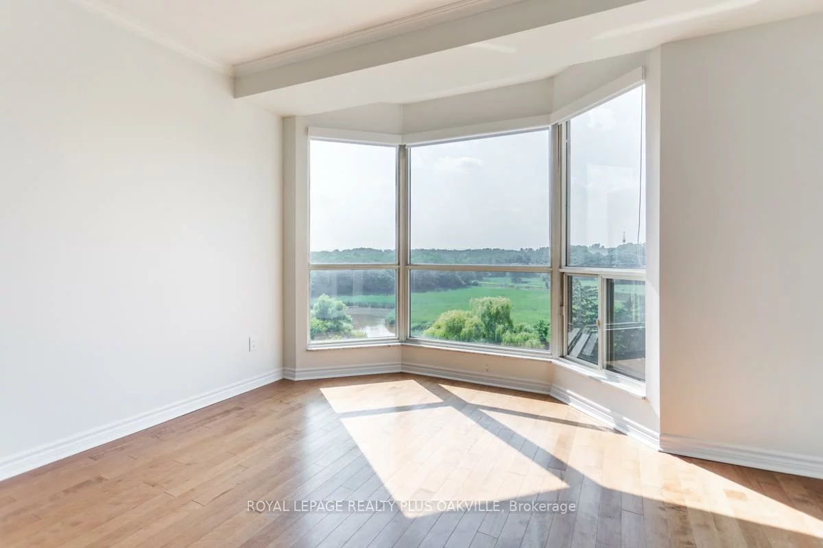 2511, Lakeshore, 1001 - BR Bronte, Oakville