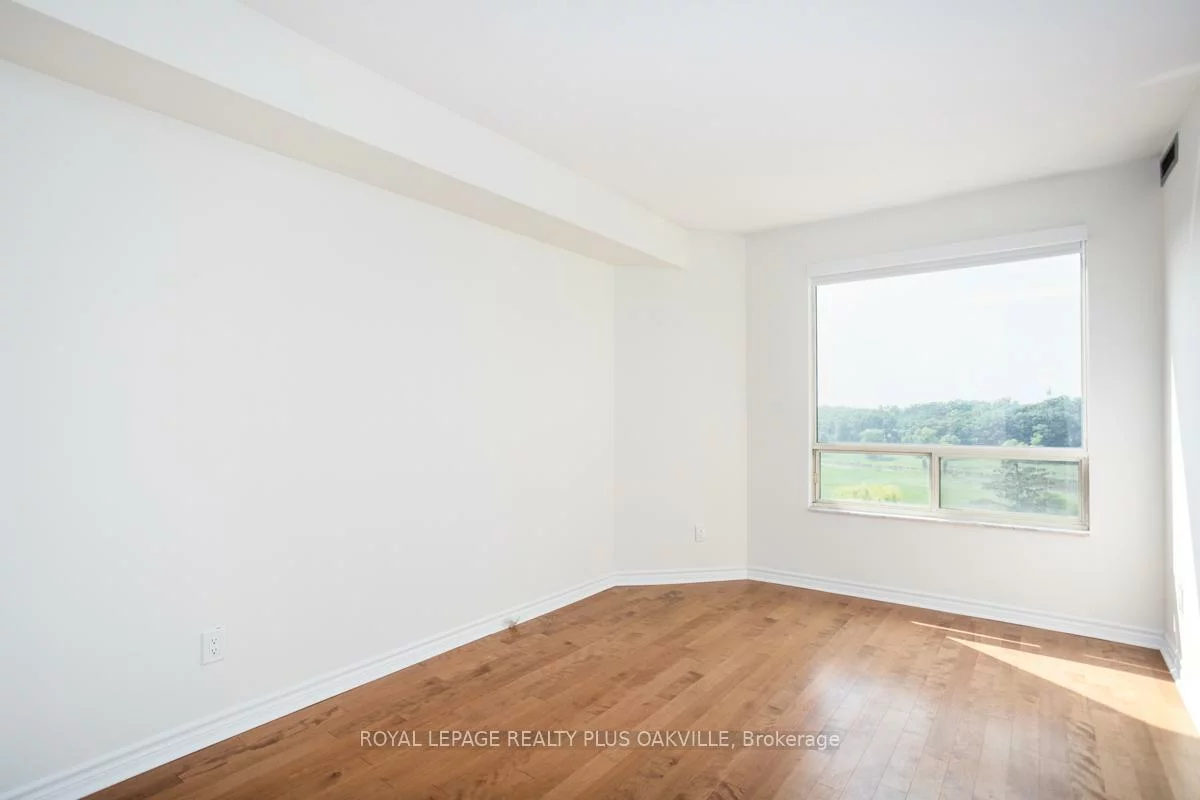 2511, Lakeshore, 1001 - BR Bronte, Oakville