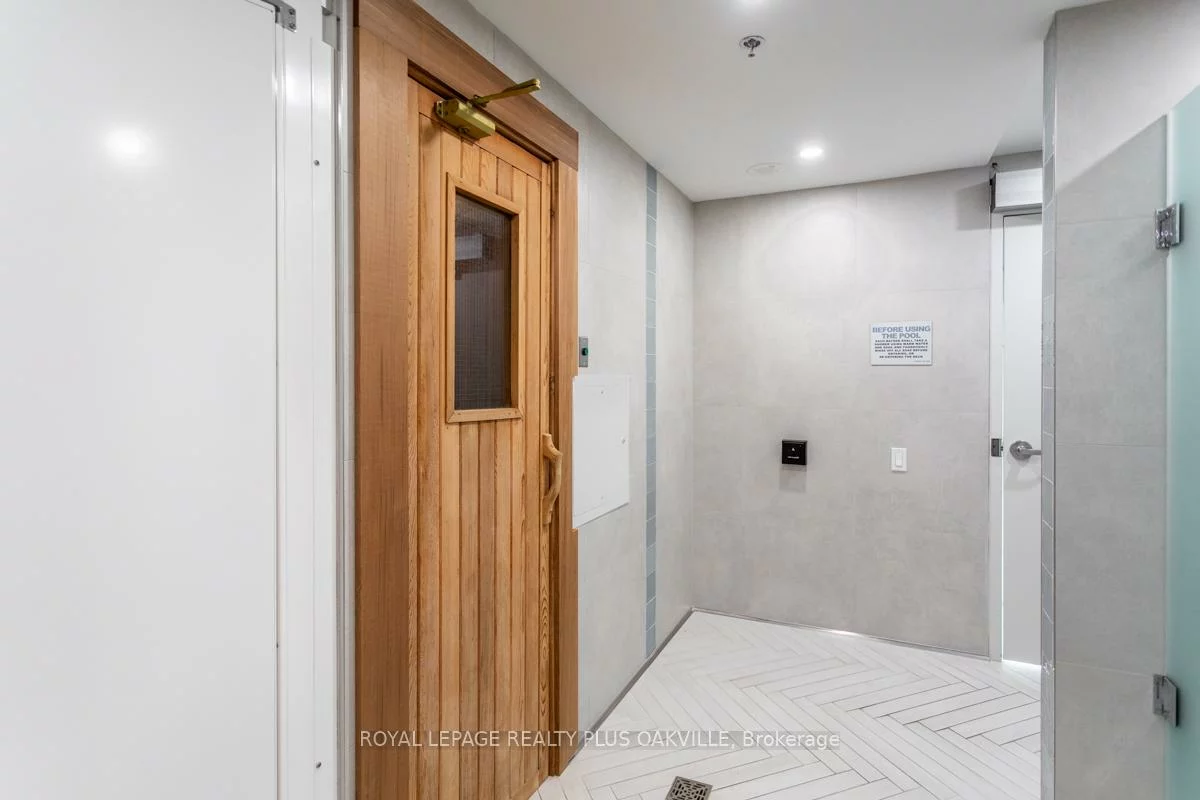 2511, Lakeshore, 1001 - BR Bronte, Oakville