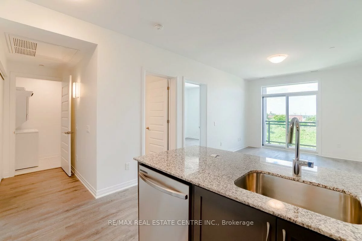 95, DUNDAS, 1008 - GO Glenorchy, Oakville