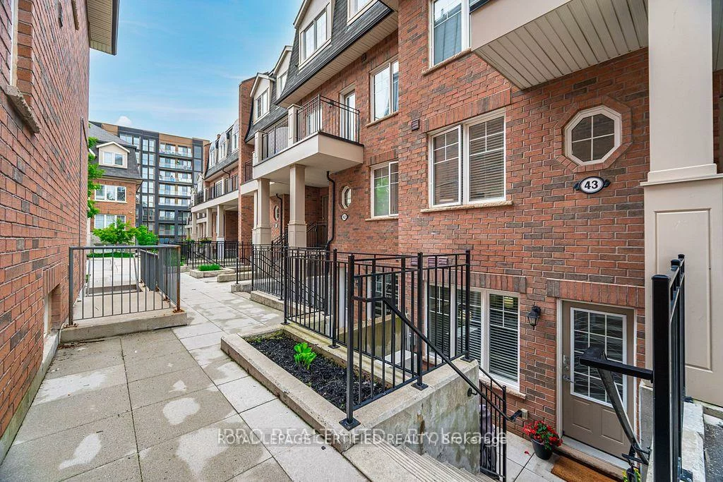 2420, Baronwood, 1019 - WM Westmount, Oakville