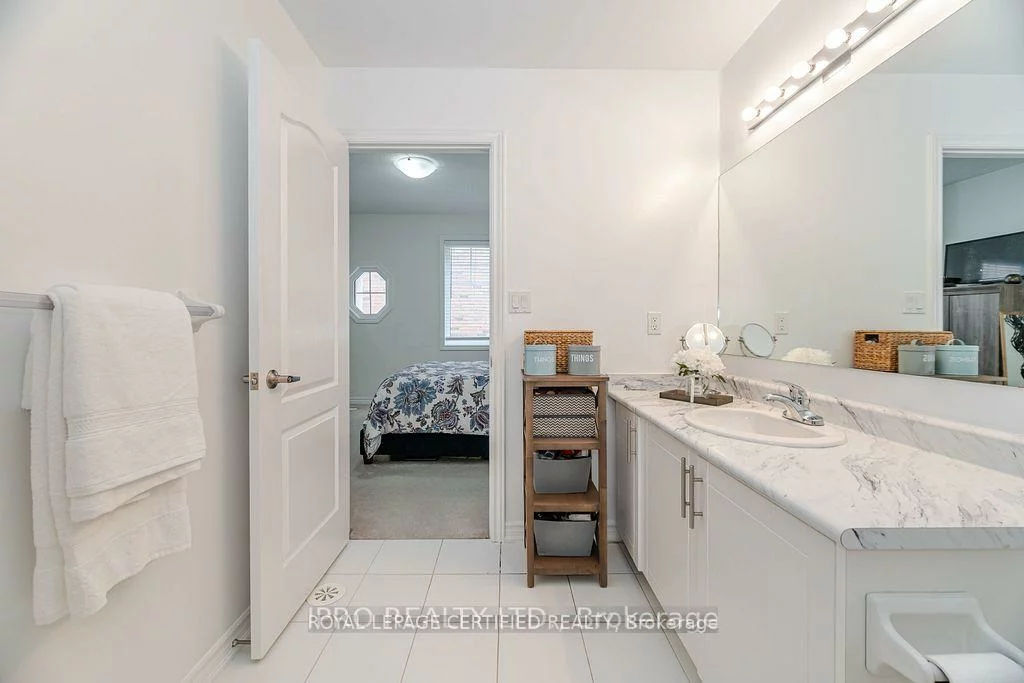 2420, Baronwood, 1019 - WM Westmount, Oakville