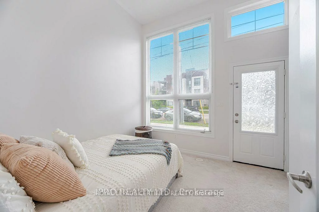 2420, Baronwood, 1019 - WM Westmount, Oakville