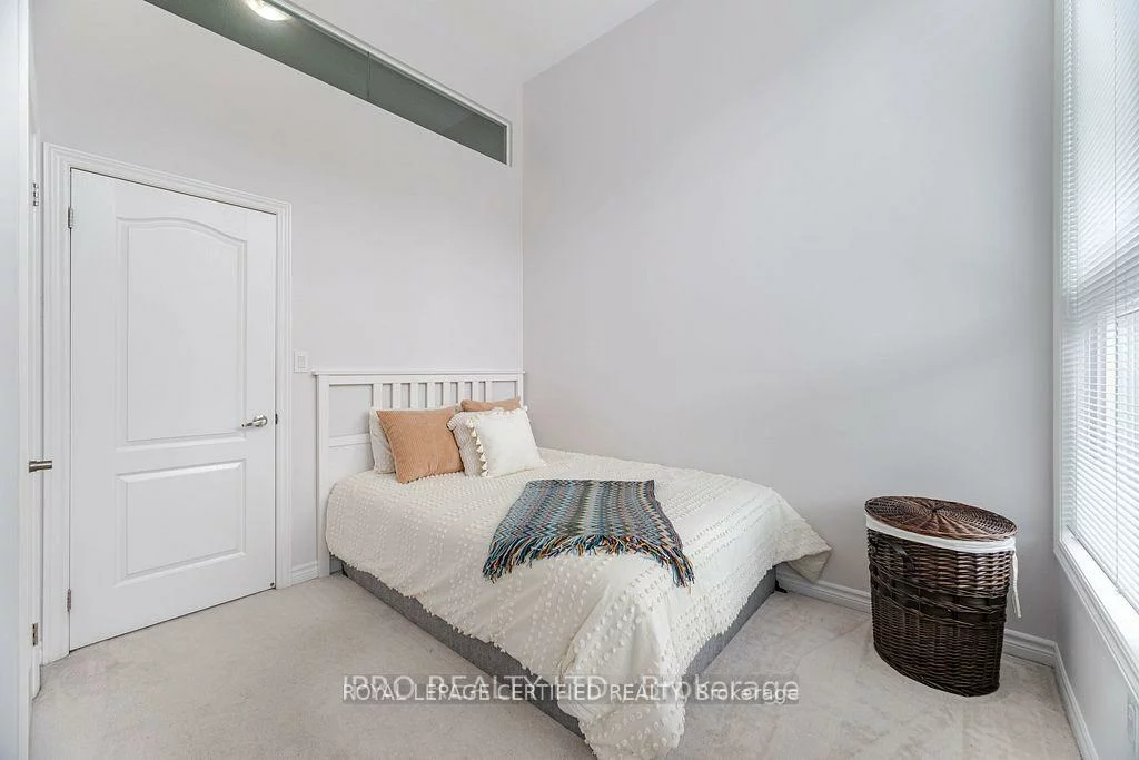 2420, Baronwood, 1019 - WM Westmount, Oakville