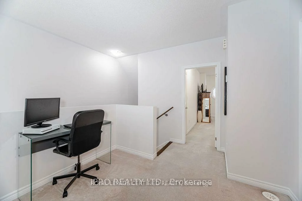 2420, Baronwood, 1019 - WM Westmount, Oakville