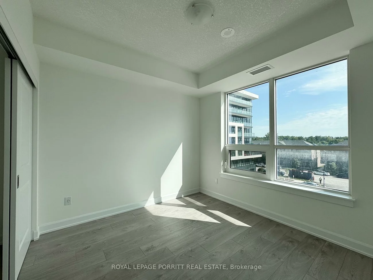 3220, William Coltson, 1010 - JM Joshua Meadows, Oakville