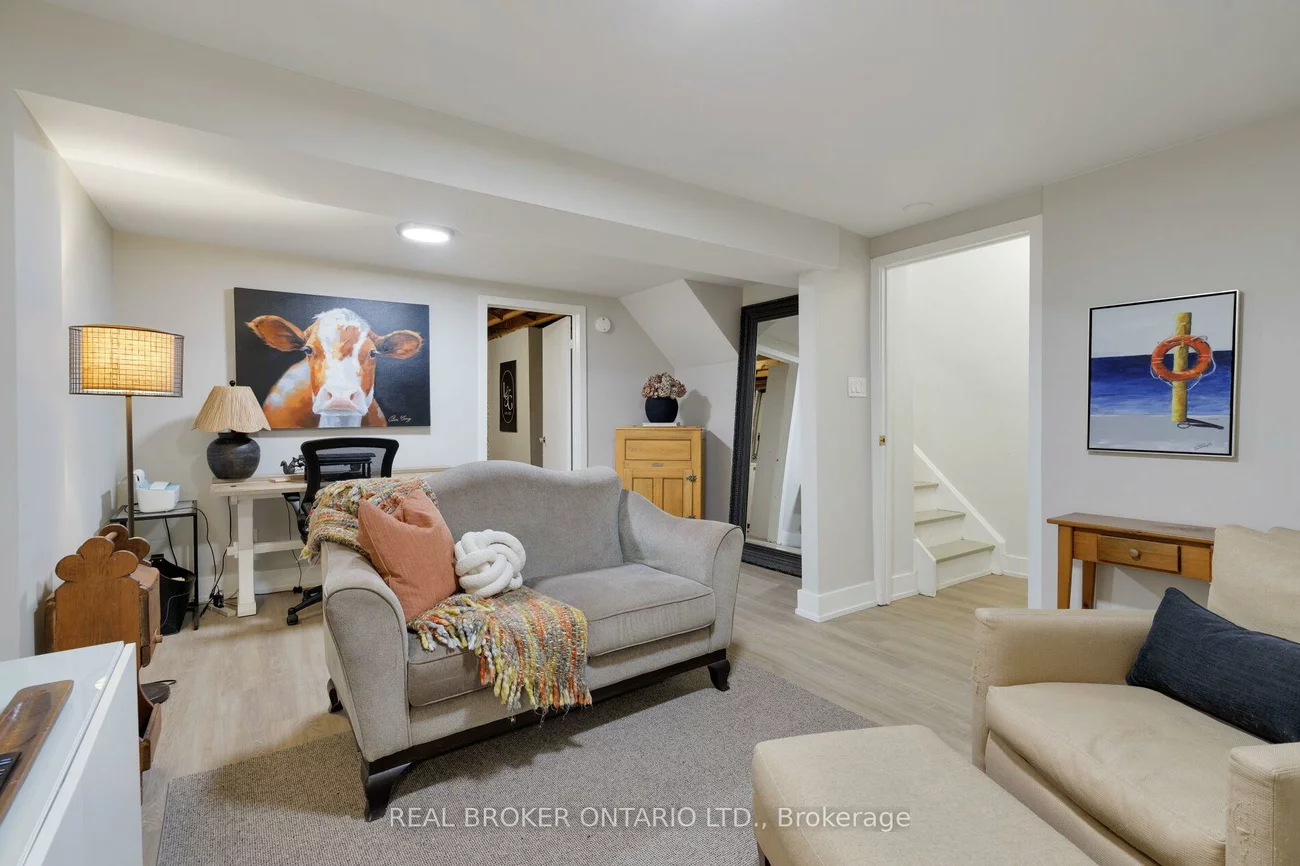 61, Sarah, 1001 - BR Bronte, Oakville