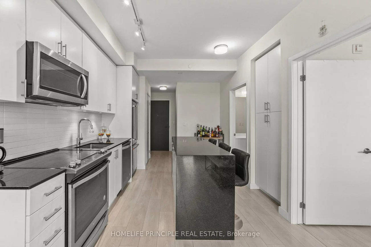 210, Sabina, 1008 - GO Glenorchy, Oakville