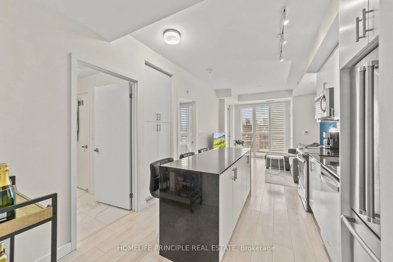 210, Sabina, 1008 - GO Glenorchy, Oakville