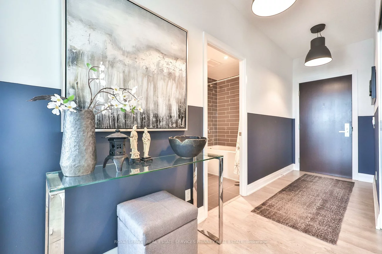 55, SPEERS, 1014 - QE Queen Elizabeth, Oakville