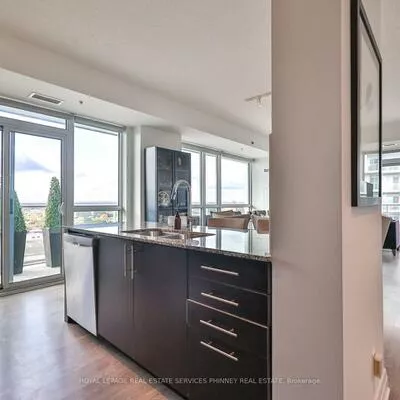 55, SPEERS, 1014 - QE Queen Elizabeth, Oakville