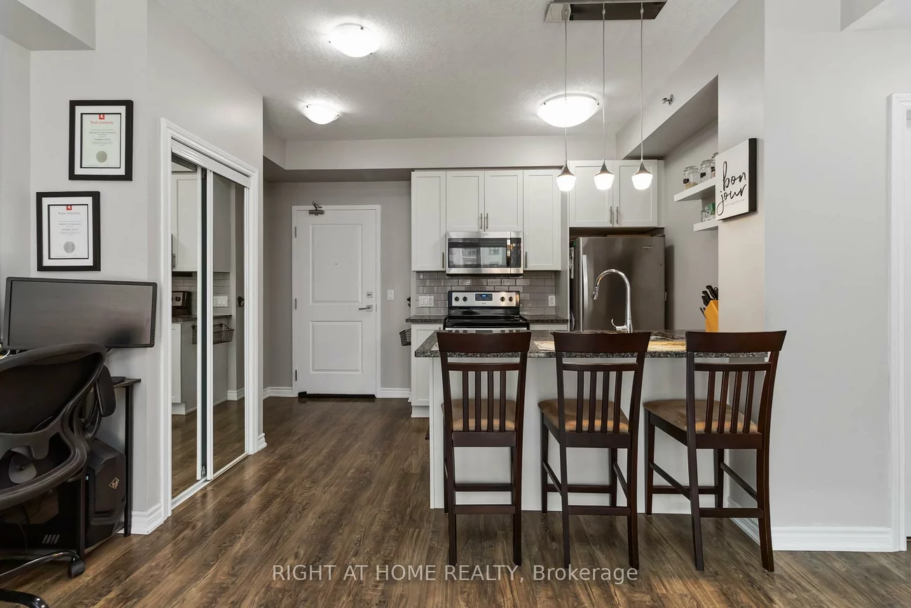 2490, Old Bronte, 1019 - WM Westmount, Oakville