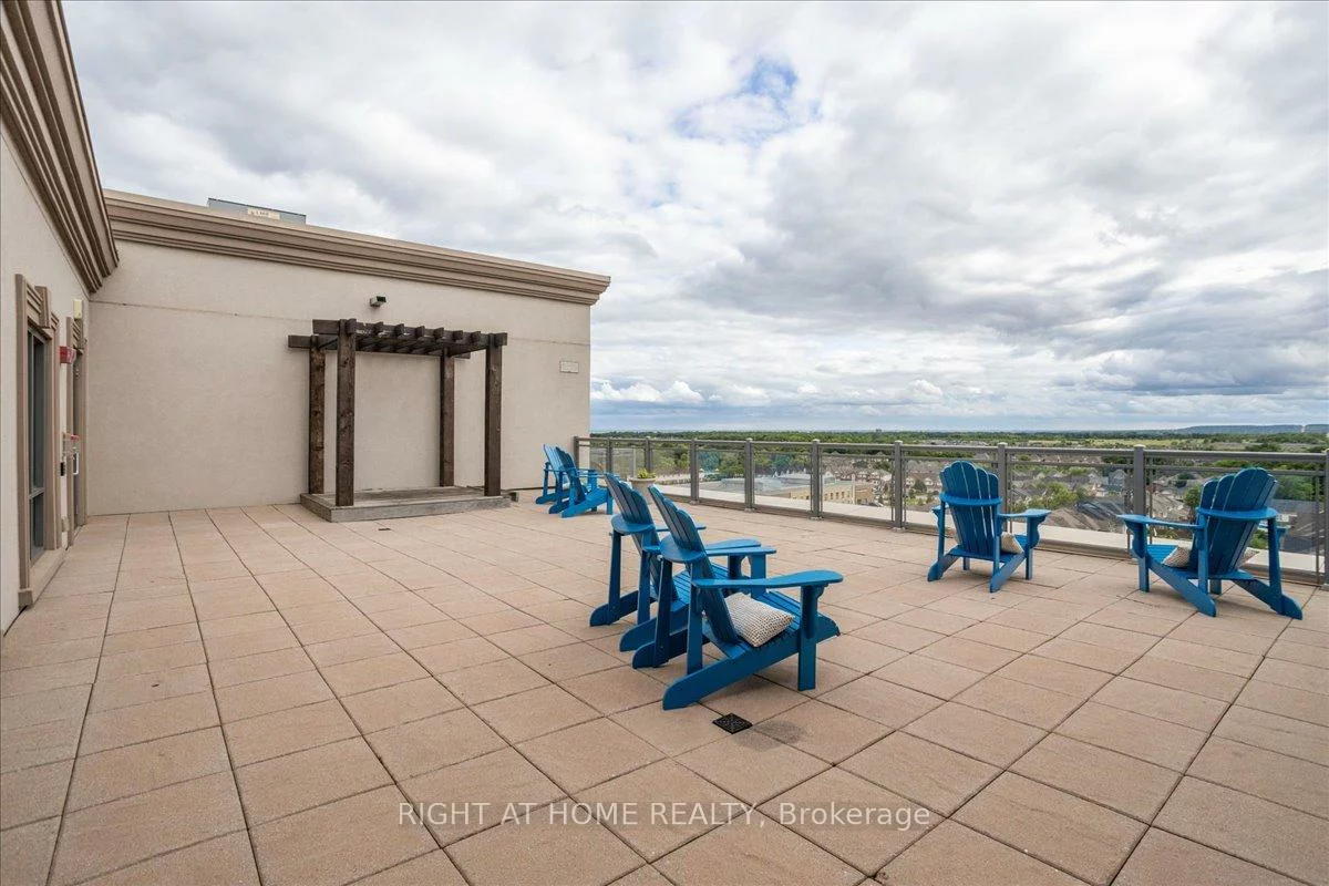 2490, Old Bronte, 1019 - WM Westmount, Oakville