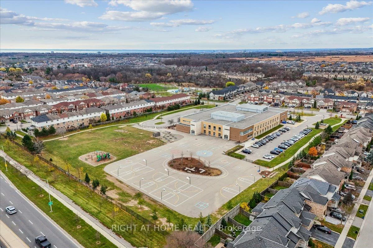 2490, Old Bronte, 1019 - WM Westmount, Oakville