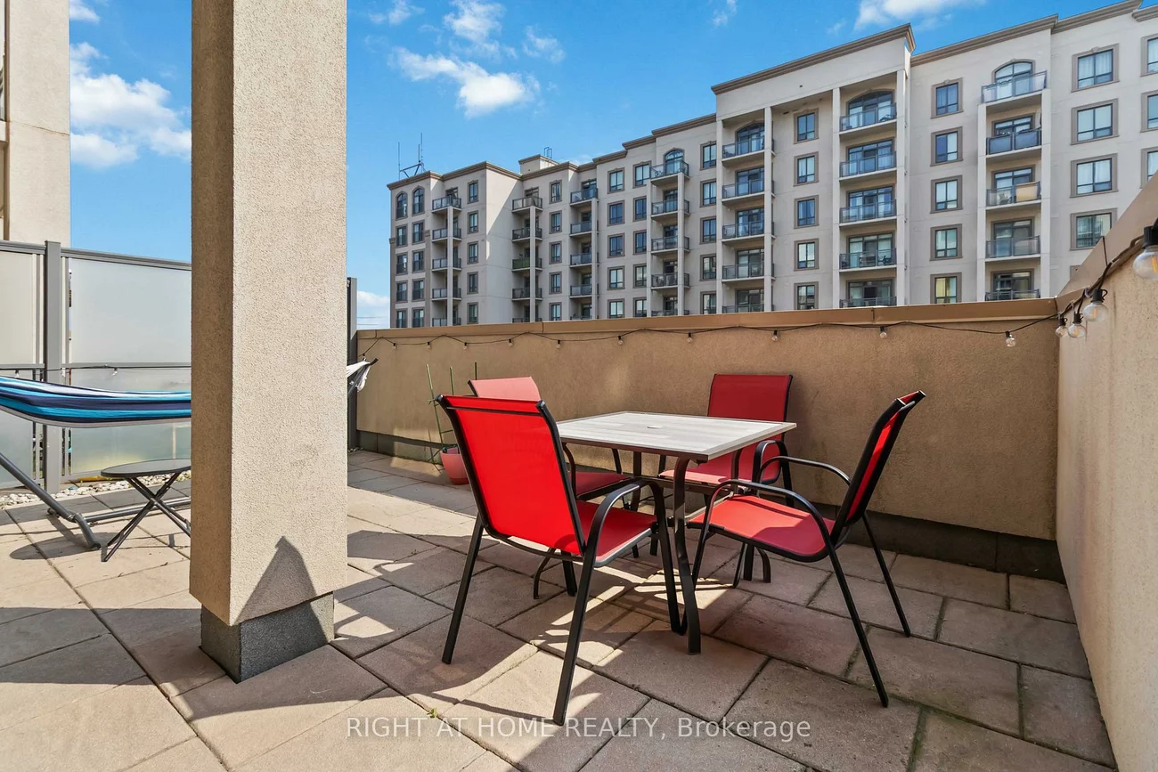 2490, Old Bronte, 1019 - WM Westmount, Oakville