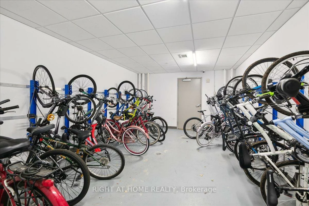 2490, Old Bronte, 1019 - WM Westmount, Oakville