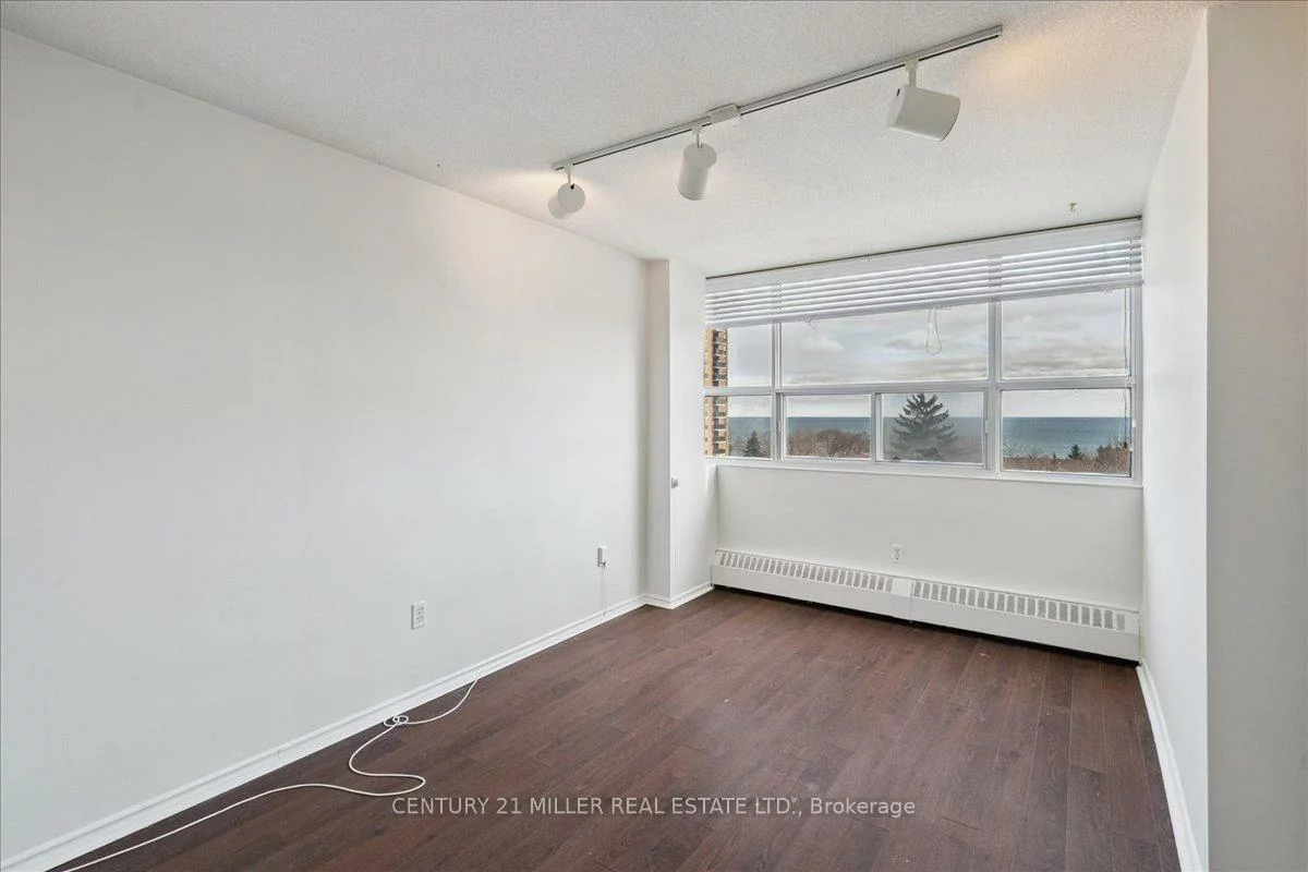 2263, Marine, 1001 - BR Bronte, Oakville