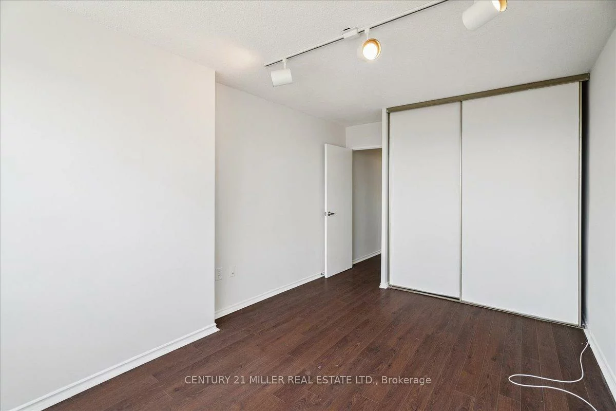 2263, Marine, 1001 - BR Bronte, Oakville