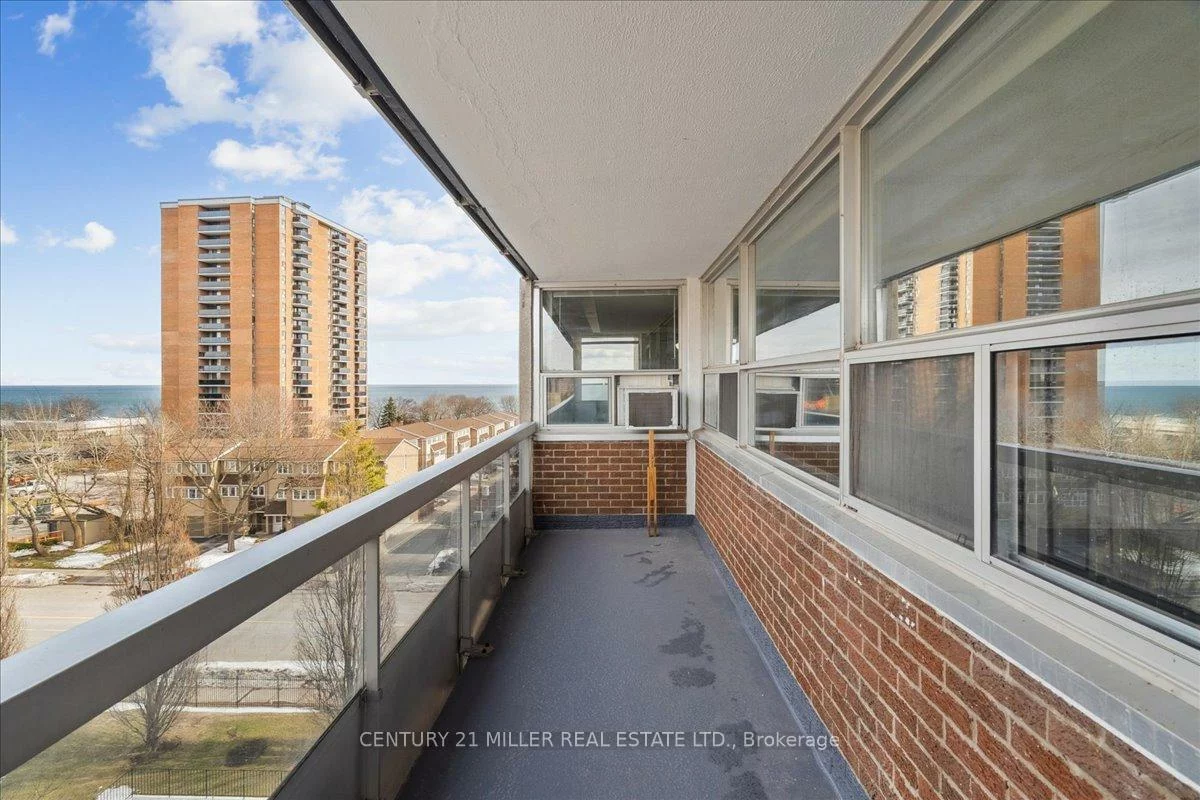 2263, Marine, 1001 - BR Bronte, Oakville